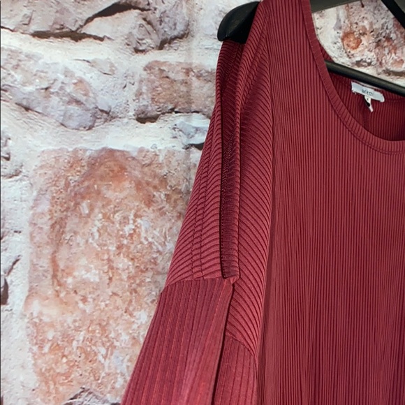 NWOT Acemi tunic blouse - Picture 3 of 5